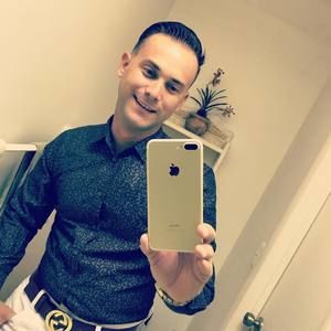 Meet your Posher, Alejandro